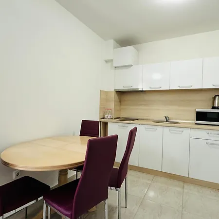 Horizon 10 'б' Apartment *